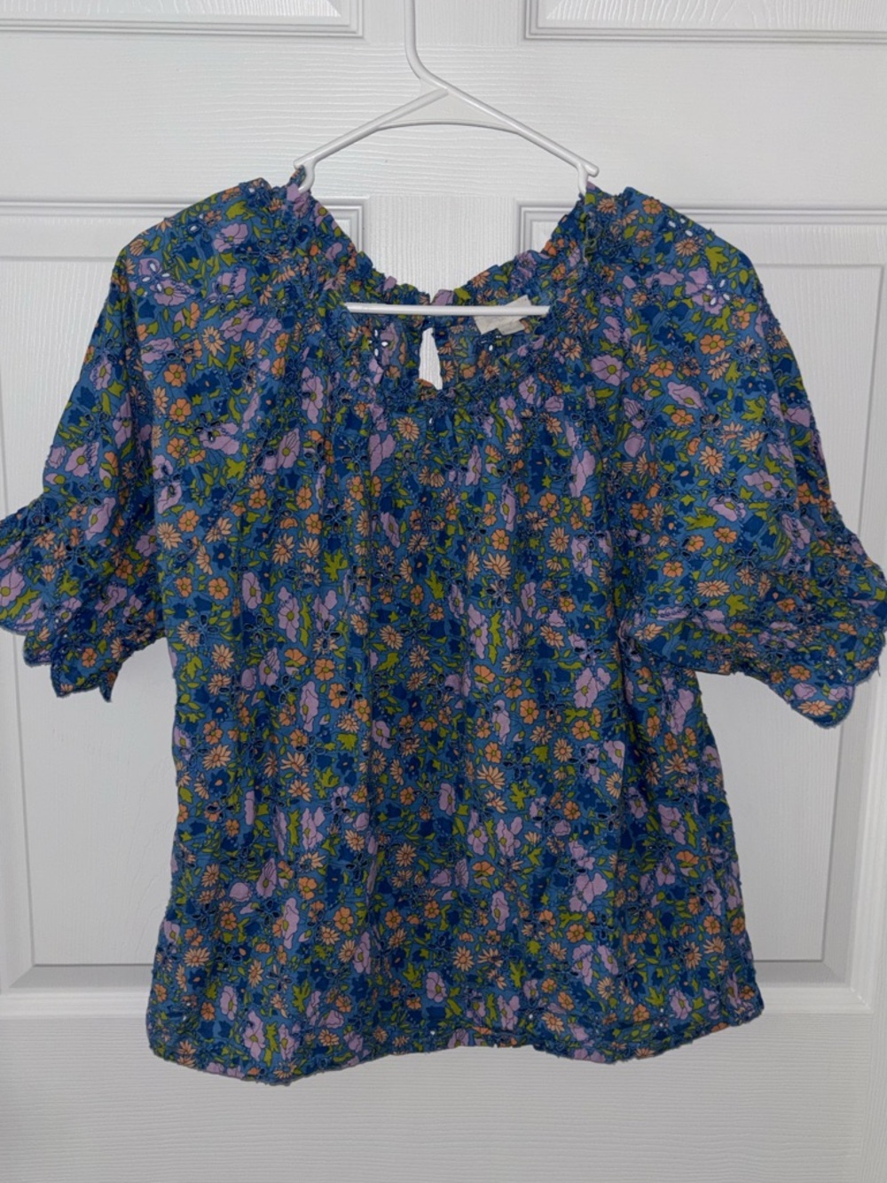 Jennifer & Grace Floral Ruffle Sleeve Blue Floral Peasant Top Sz L